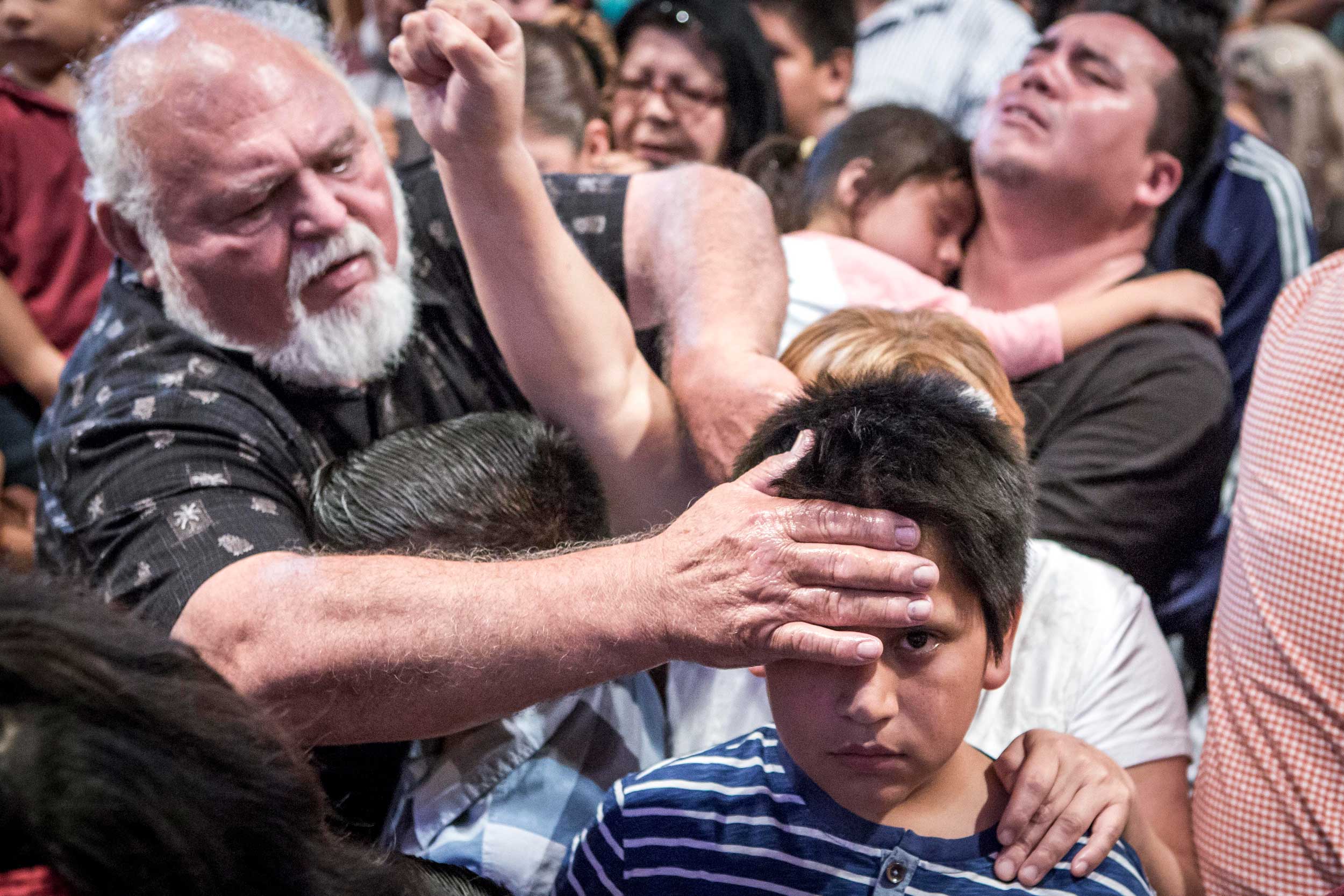 Pray_LA_4